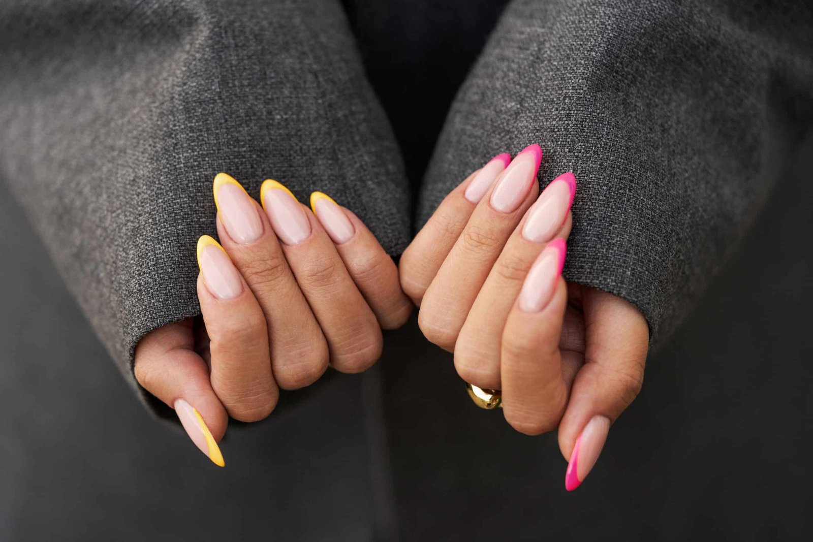 photo représentant des ongles en pose américaine